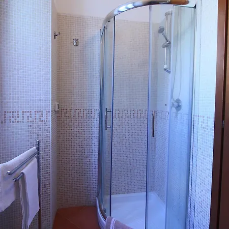 With Pool - Pets Welcome! Tatil Evi